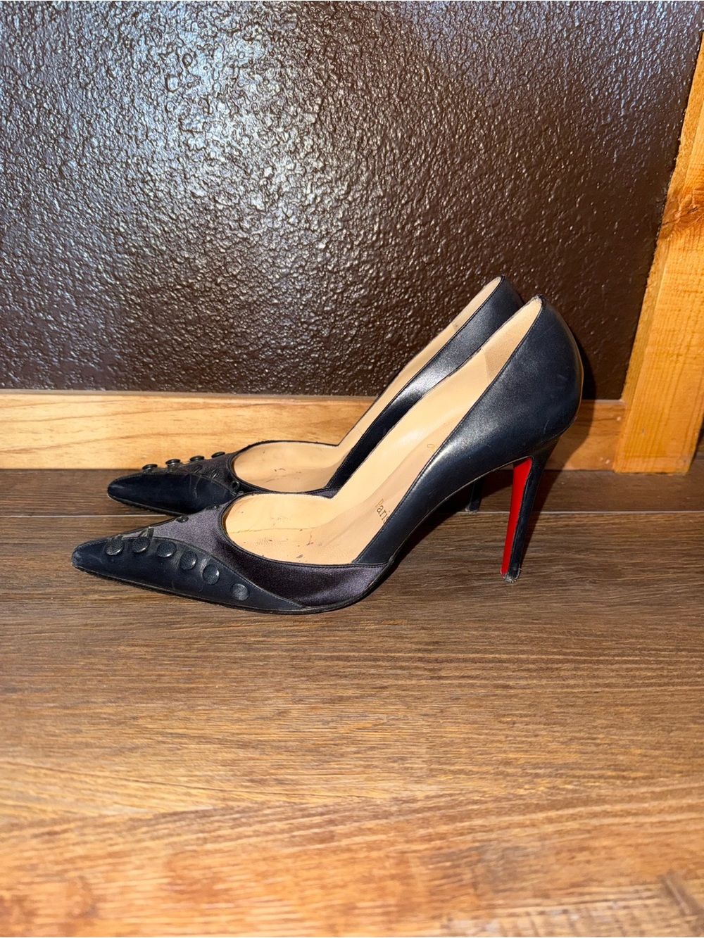 Louboutin Black Pointed Leather & Satin High Heels with Red Sole Vintage 80’s